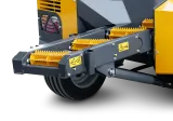 Eingebauter hydraulisch verstellbarer Vorschubtisch